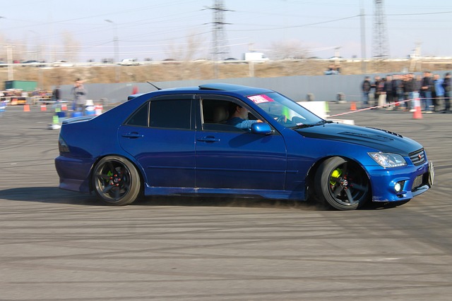 足球西甲双雄同日失分，冠军悬念再次被点燃